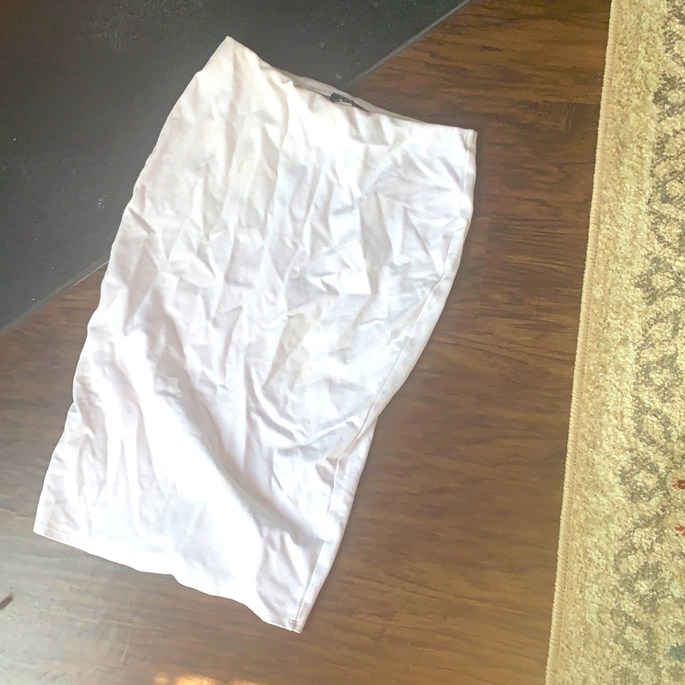 White pencil skirt